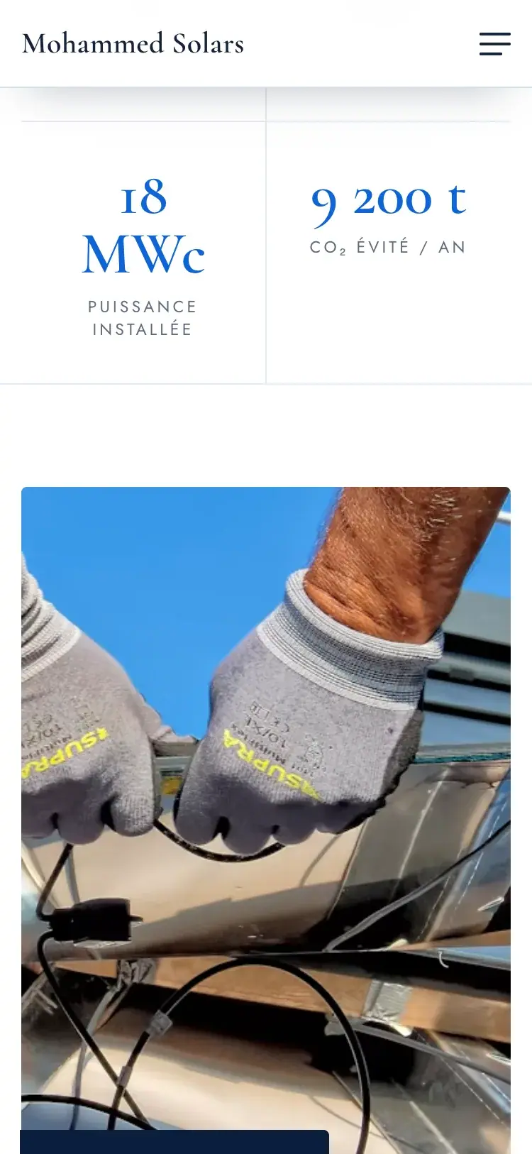 Mohammed Solars solar installation website — Installed power and CO₂ avoided (mobile screenshot)